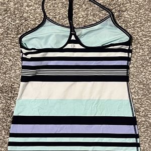 Lululemon power y tank size 8